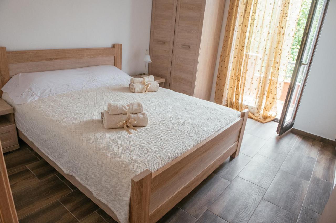 Big Hill Apartment Котор Экстерьер фото